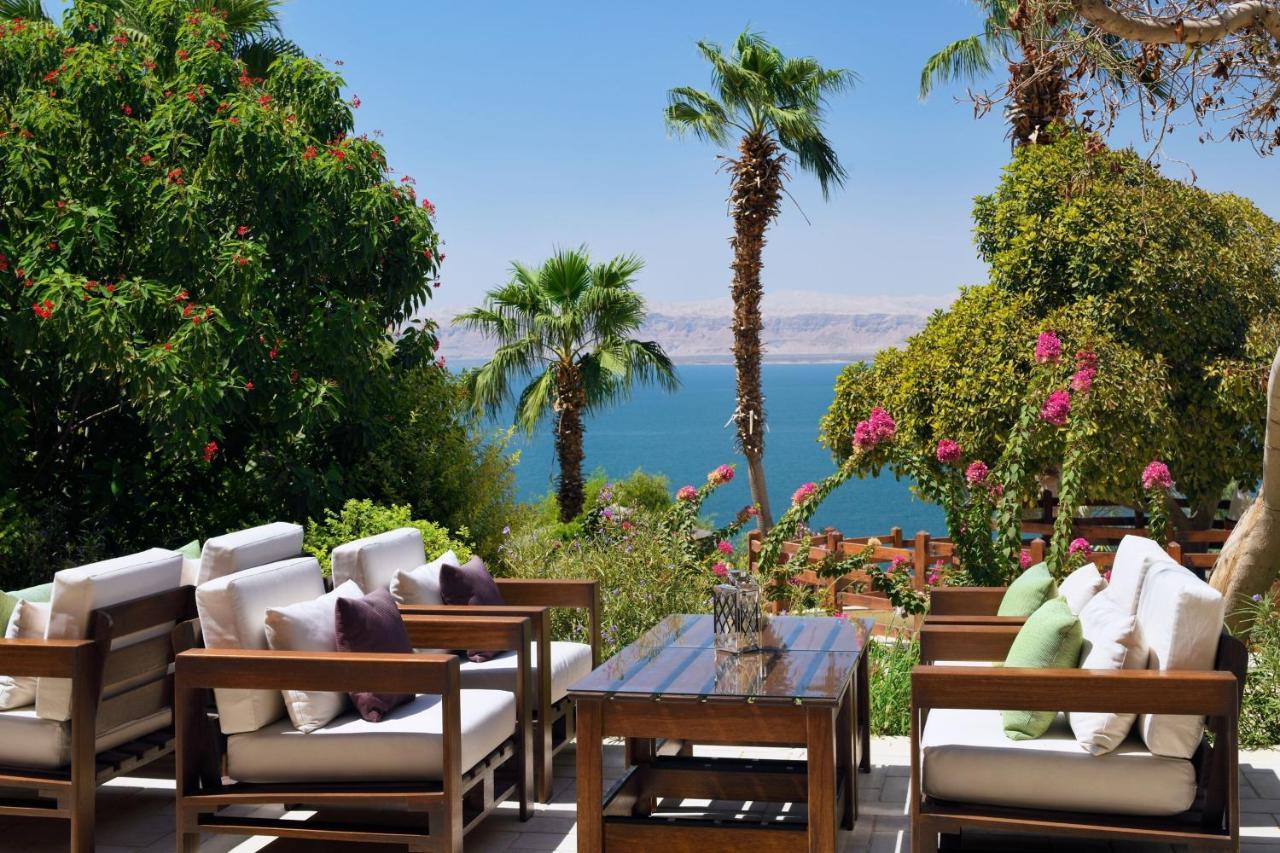 Dead Sea Marriott Resort&Spa Sweimeh Exteriör bild View of the Dead Sea from the hotel