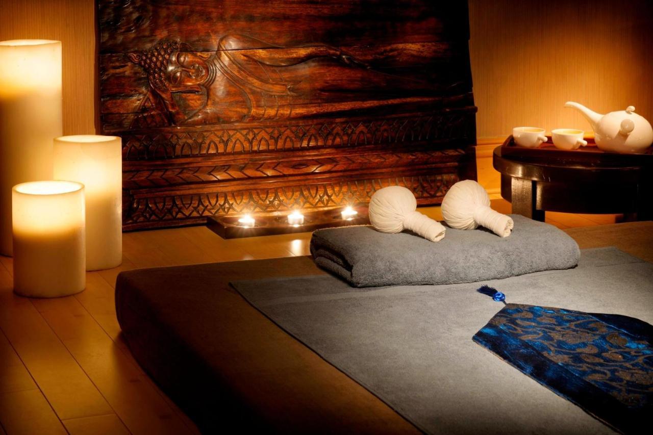 Dead Sea Marriott Resort&Spa Sweimeh Exteriör bild A spa treatment room