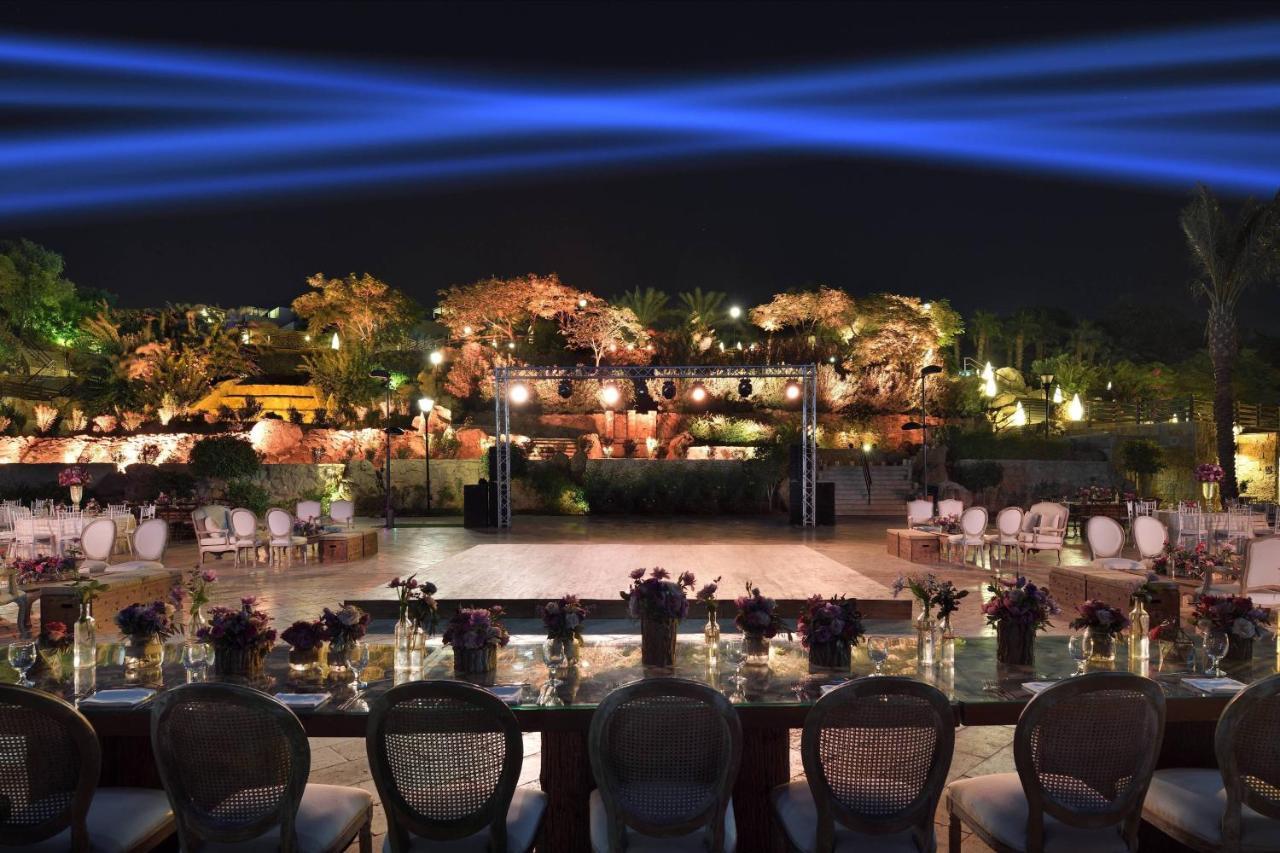 Dead Sea Marriott Resort&Spa Sweimeh Exteriör bild The Amphitheater at the Four Seasons Hotel